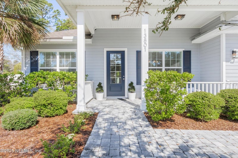13801 Hidden Oaks Ln, Jacksonville, FL 32225
