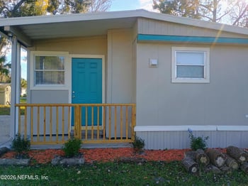 215 Pine Tree Trl, Crescent, FL 32112