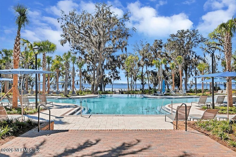 93 Oakmoss Dr, St Johns, FL 32259