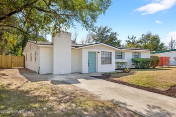 7944 Guerad Dr, Jacksonville, FL 32210