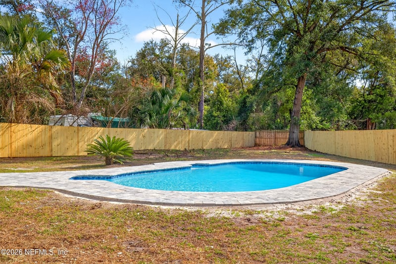 7944 Guerad Dr, Jacksonville, FL 32210