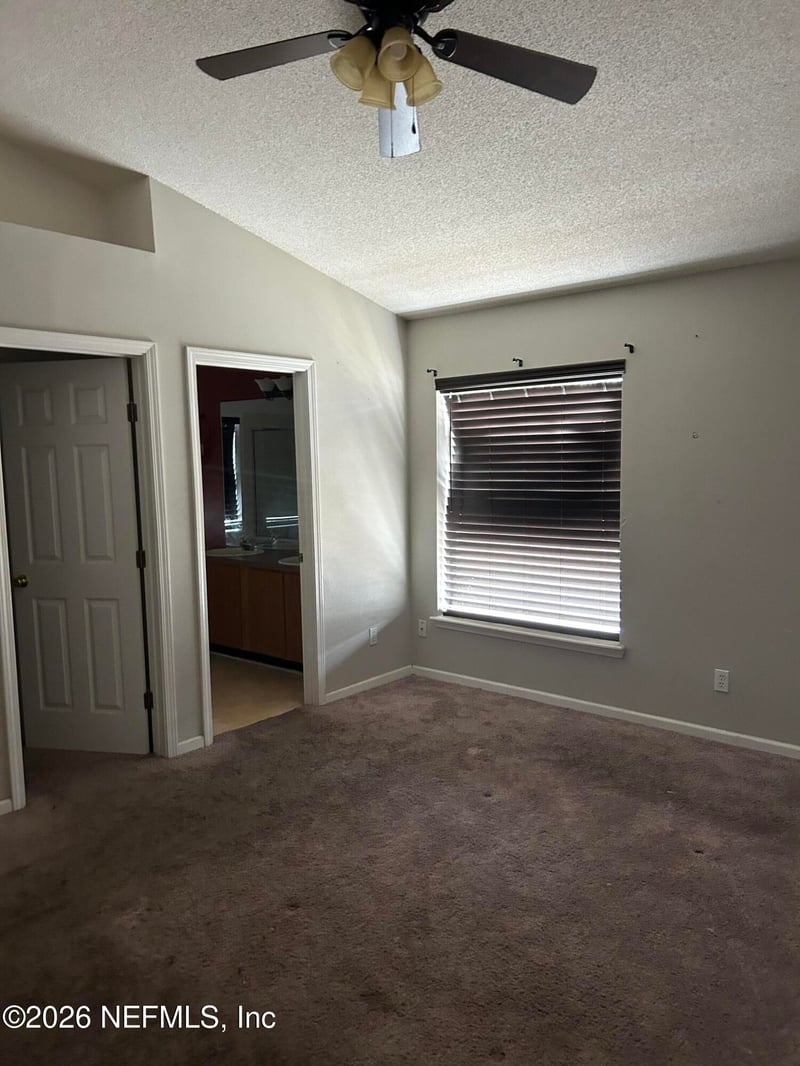 694 Cherry Bark Dr, Jacksonville, FL 32218