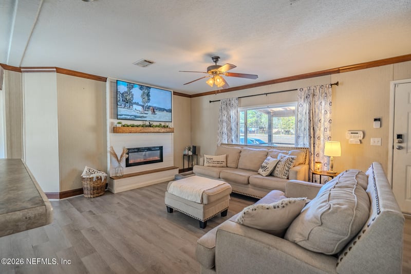 1579 Sharon Ln, Middleburg, FL 32068