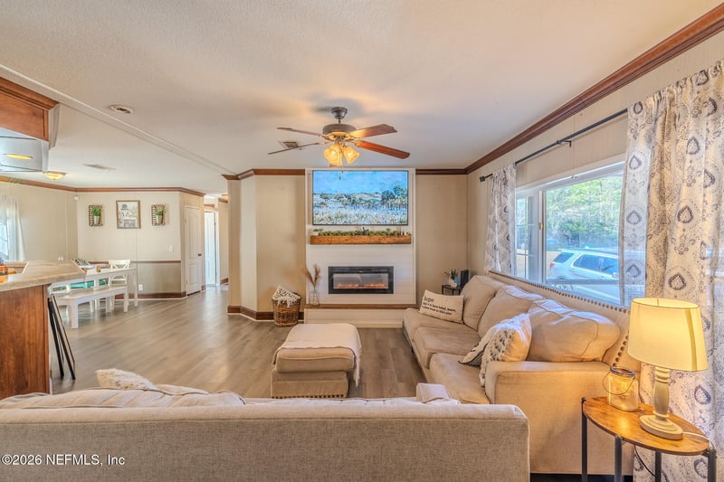 1579 Sharon Ln, Middleburg, FL 32068