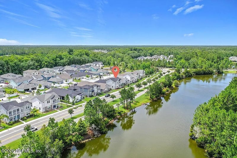 902 Orange Branch Trl, St Johns, FL 32259