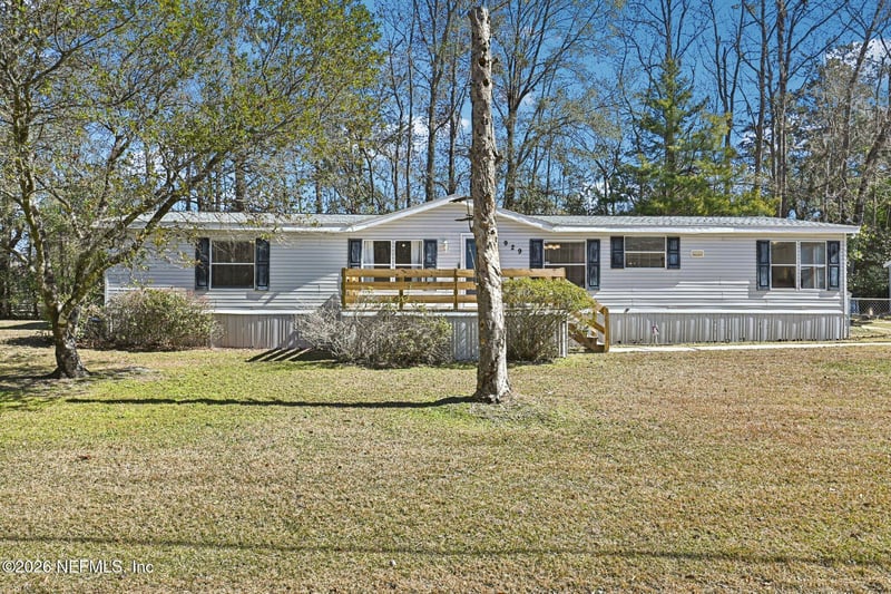 929 Naples Ln, Orange Park, FL 32065