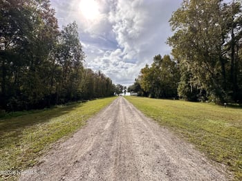 304 Lakeshore Dr, Georgetown, FL 32139