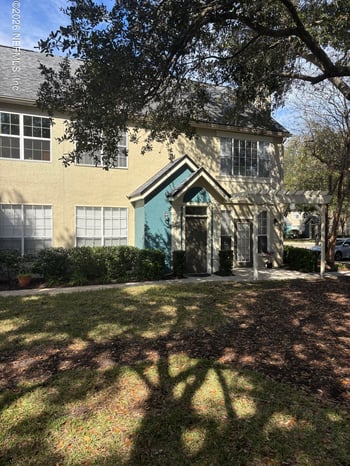 13700 Richmond Park Dr #305, Jacksonville, FL 32224