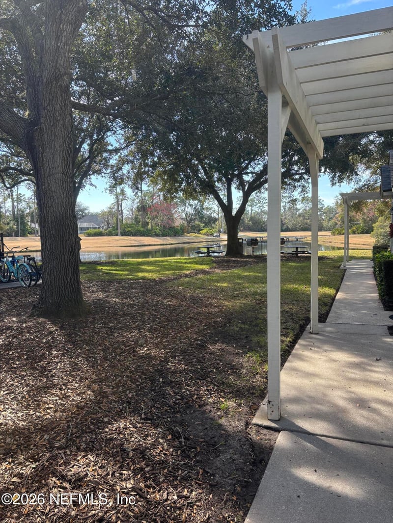 13700 Richmond Park Dr #305, Jacksonville, FL 32224