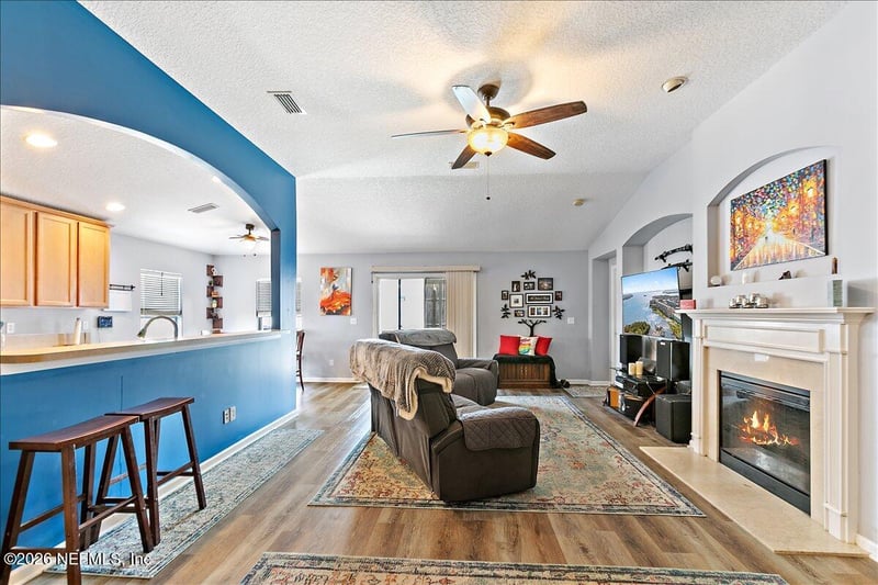 6439 Silk Leaf Ln, Jacksonville, FL 32244