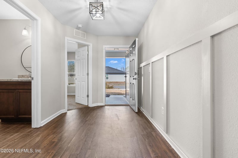 12390 Cherry Bluff Dr, Jacksonville, FL 32218