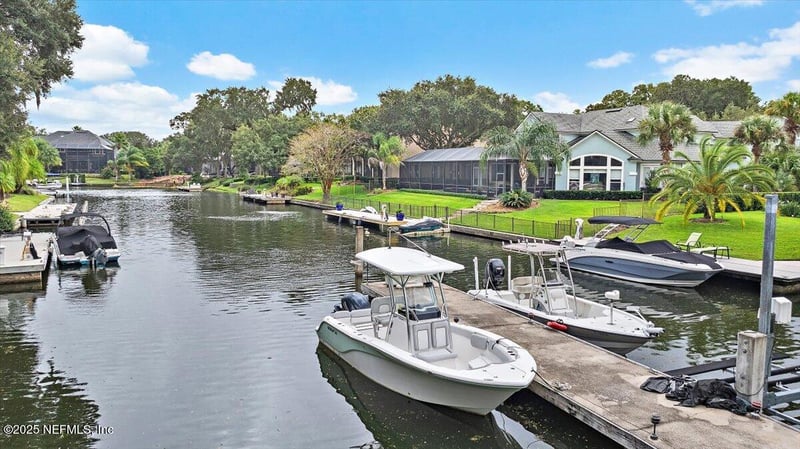 13636 Queens Harbor Blvd, Jacksonville, FL 32225