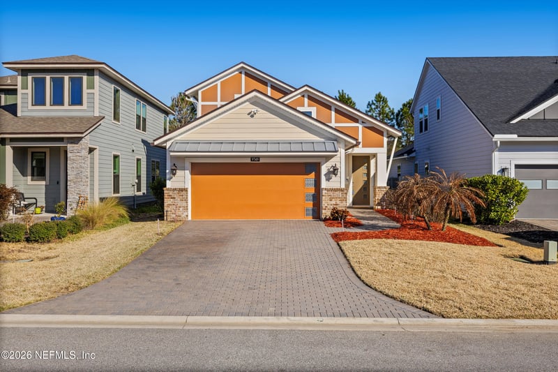 9749 Invention Ln, Jacksonville, FL 32256