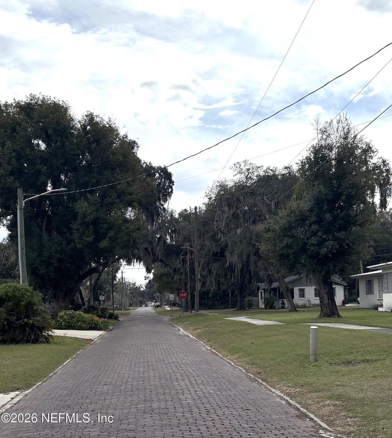 726 St Johns Ave, Green Cove Springs, FL 32043