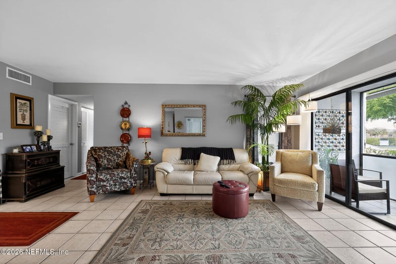 1013 Green Pine Blvd #D1, West Palm Beach, FL 33409