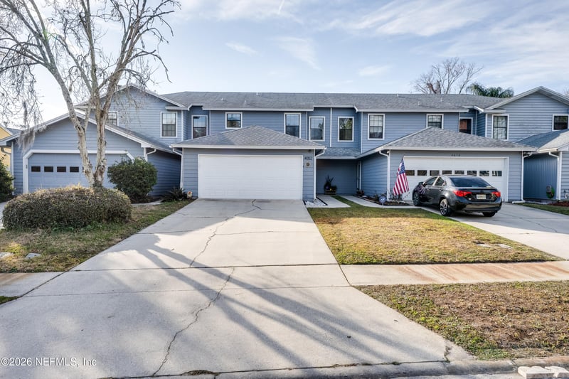 4052 Laurelwood Dr, Jacksonville, FL 32257