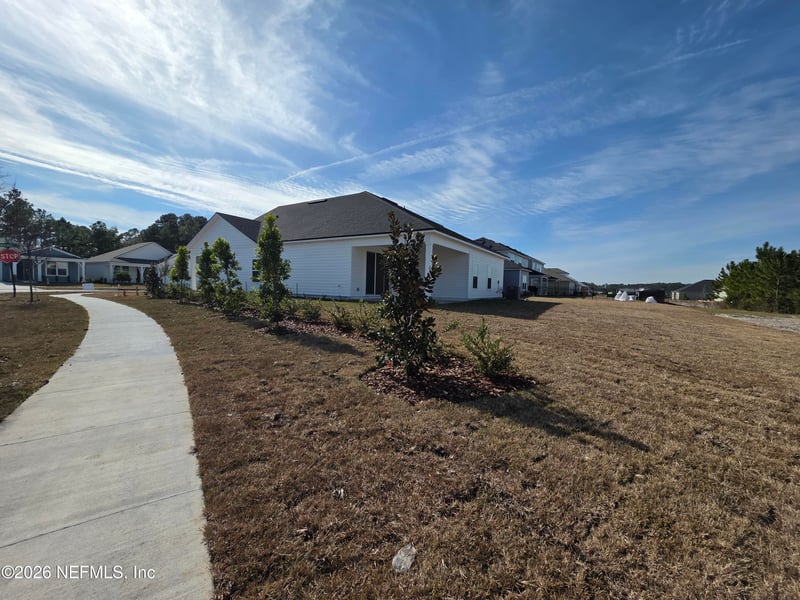 3527 Americana Dr, Green Cove Springs, FL 32043