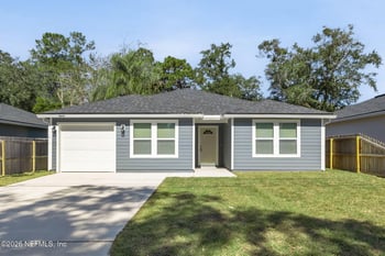 8649 Nussbaum Dr, Jacksonville, FL 32210