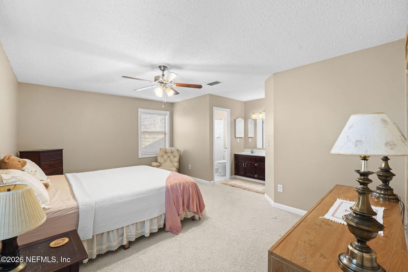 1985 Apopka Dr, Middleburg, FL 32068