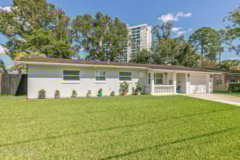 5937 Loran Dr, Jacksonville, FL 32216