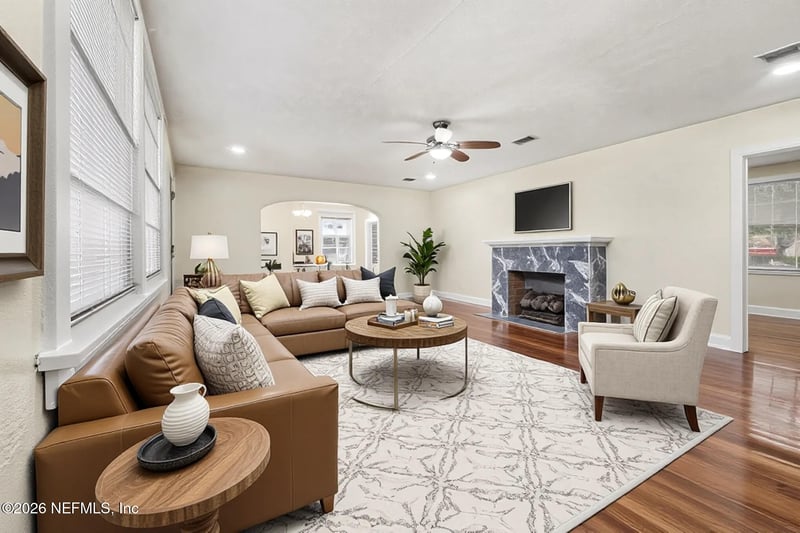 318 Trout River Dr, Jacksonville, FL 32208