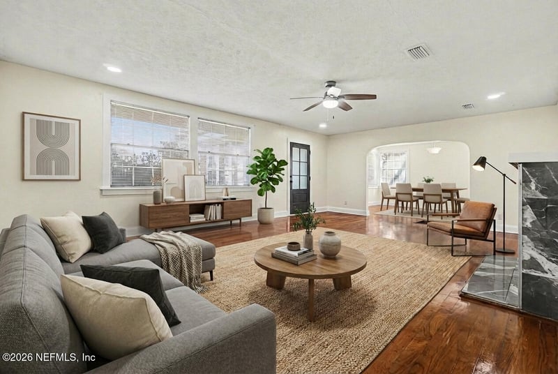 318 Trout River Dr, Jacksonville, FL 32208