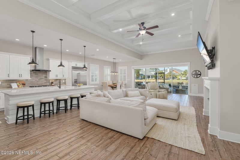 599 Timber Bridge Ln, Atlantic Beach, FL 32233