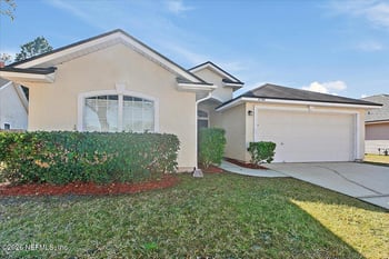 6486 Hannah Stables Dr, Jacksonville, FL 32244