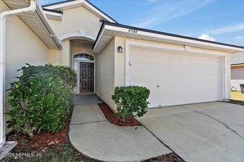 6486 Hannah Stables Dr, Jacksonville, FL 32244