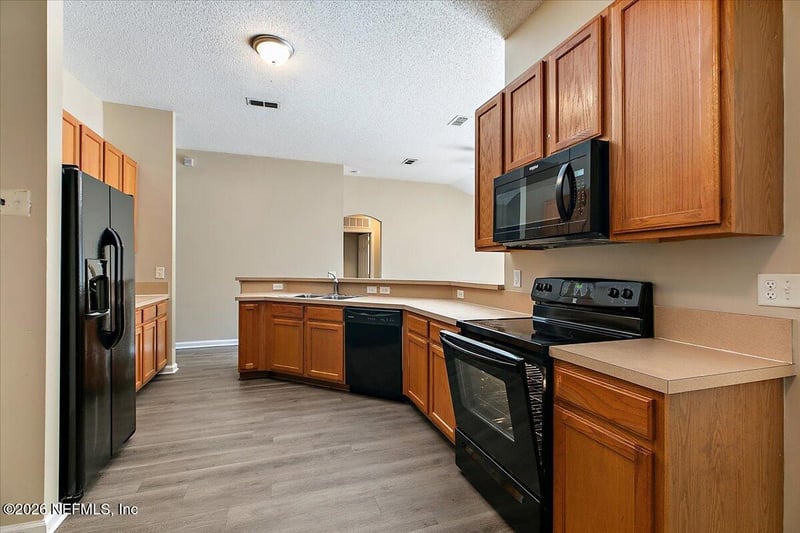 6486 Hannah Stables Dr, Jacksonville, FL 32244