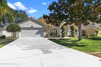 301 Johns Glen Dr, St Johns, FL 32259