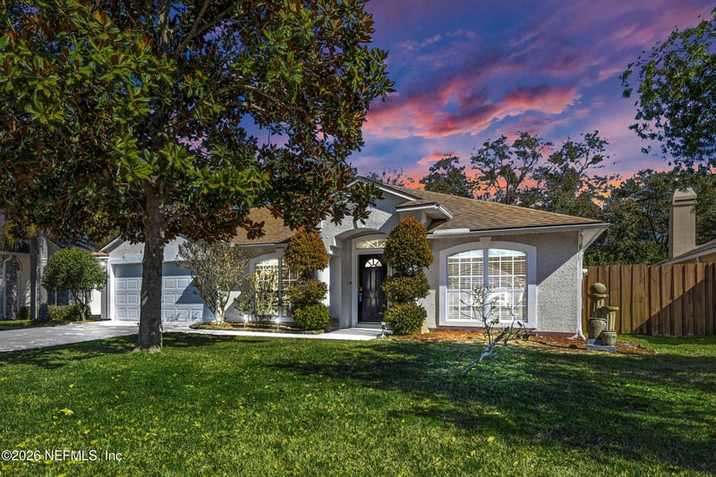 301 Johns Glen Dr, St Johns, FL 32259