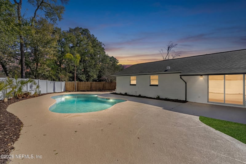 4801 Black Pine Ct, Jacksonville, FL 32210