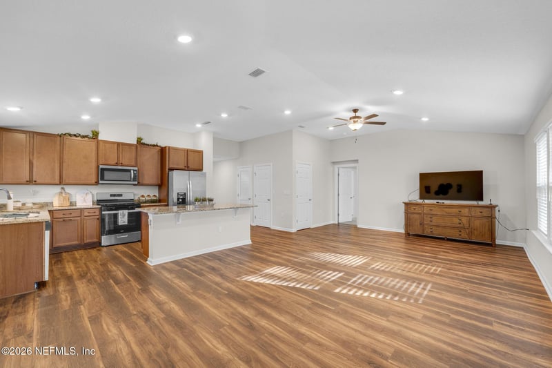 10914 Stapleton Dr, Jacksonville, FL 32222