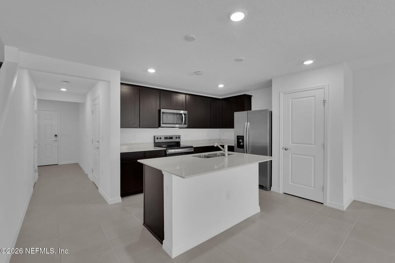 1860 Normandy Pines Ln, Jacksonville, FL 32221