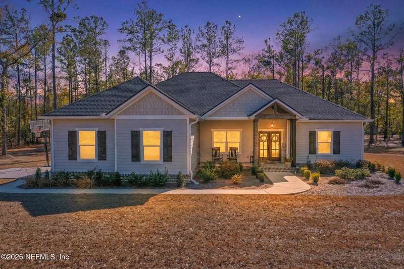 10690 Runway Cir, Glen St Mary, FL 32040