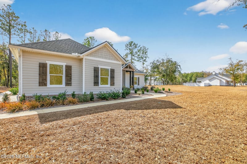 10690 Runway Cir, Glen St Mary, FL 32040