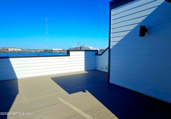 1910 Prudential Dr, Jacksonville, FL 32207