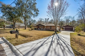 6048 Woodelm Dr, Jacksonville, FL 32218