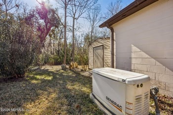 6048 Woodelm Dr, Jacksonville, FL 32218