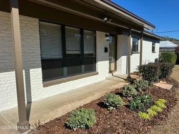 6241 Lenczyk Dr, Jacksonville, FL 32277