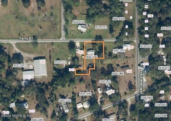 221 Perry St, Pomona Park, FL 32181