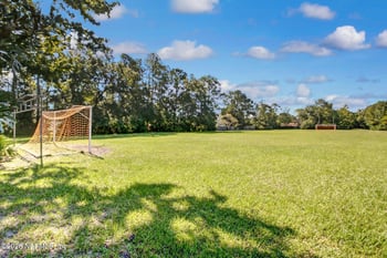 2276 The Woods Dr, Jacksonville, FL 32246