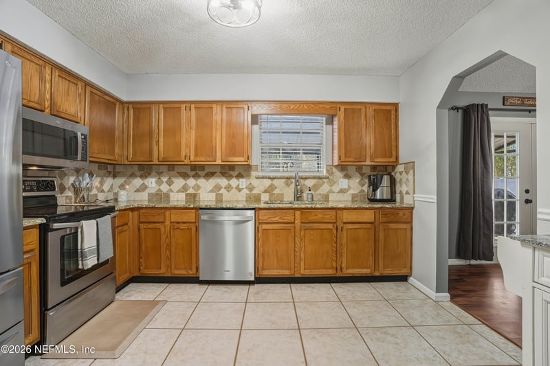 5798 Country Mill Ct, Jacksonville, FL 32222