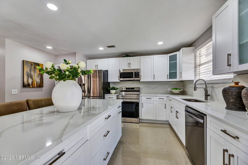 7569 Park City Dr, Jacksonville, FL 32244