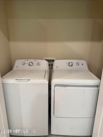 232 Aralia Ln, Jacksonville, FL 32216