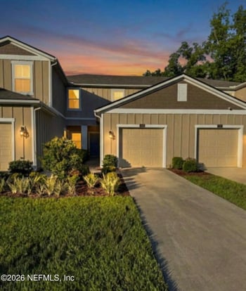 232 Aralia Ln, Jacksonville, FL 32216