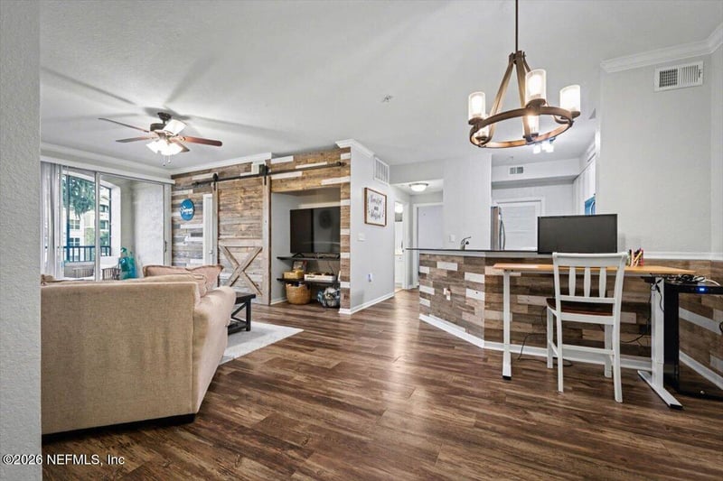 8539 Gate Pw #121, Jacksonville, FL 32216