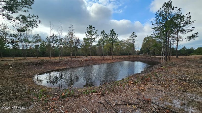 17539 Hodges Rd, Hilliard, FL 32046