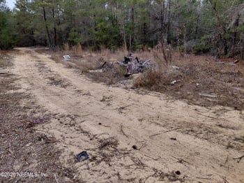 Oak Ter, Interlachen, FL 32148